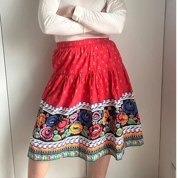 Vintage Ethnic Floral Print Skirt Size Small Red KNee Length Fun Festival - Picture 7 of 7